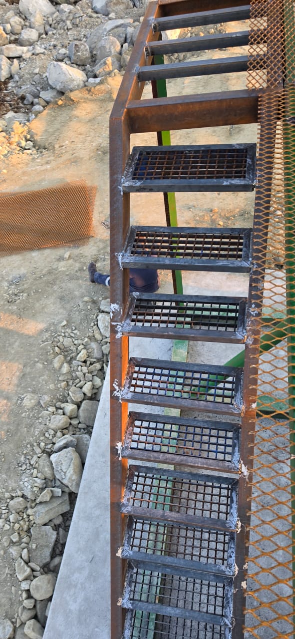 Chrome wash plant — welded stair treads and railings