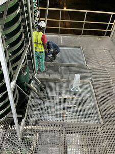 Hi-vis on plant stairs